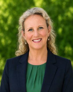 Pamela McMahon